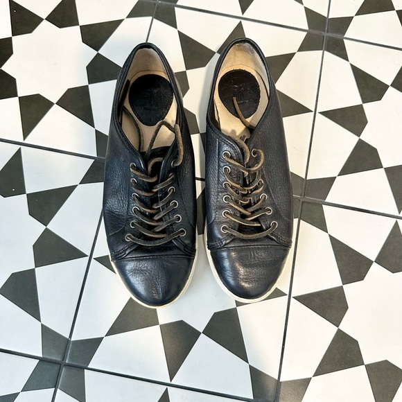 Frye Leather Sneaker sz 6.5 - Picture 1 of 5